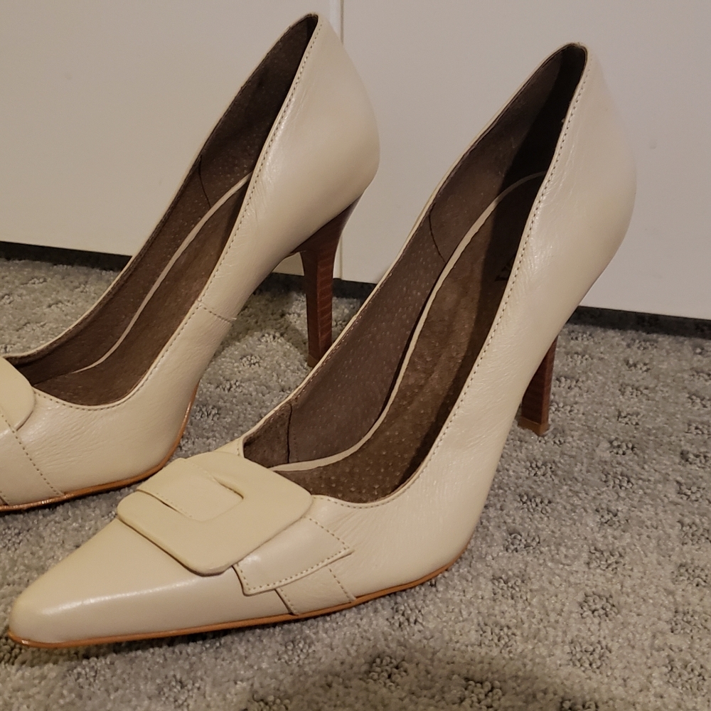 Genuine leather shoes